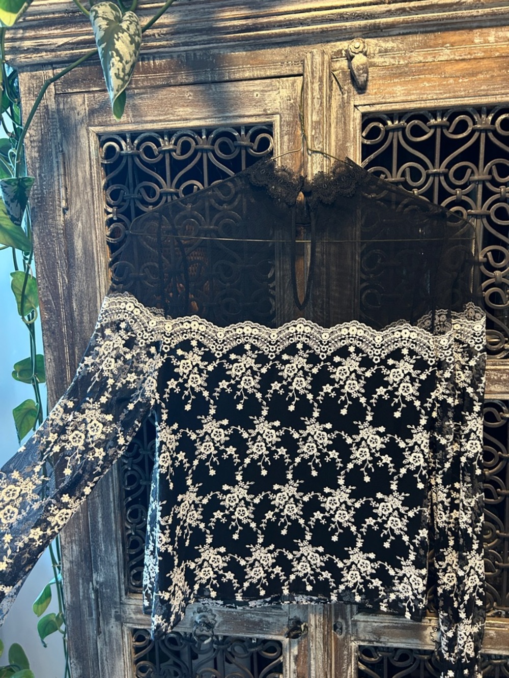 INTERMIX Black Lined Mesh/Lace Top with White Embroidery